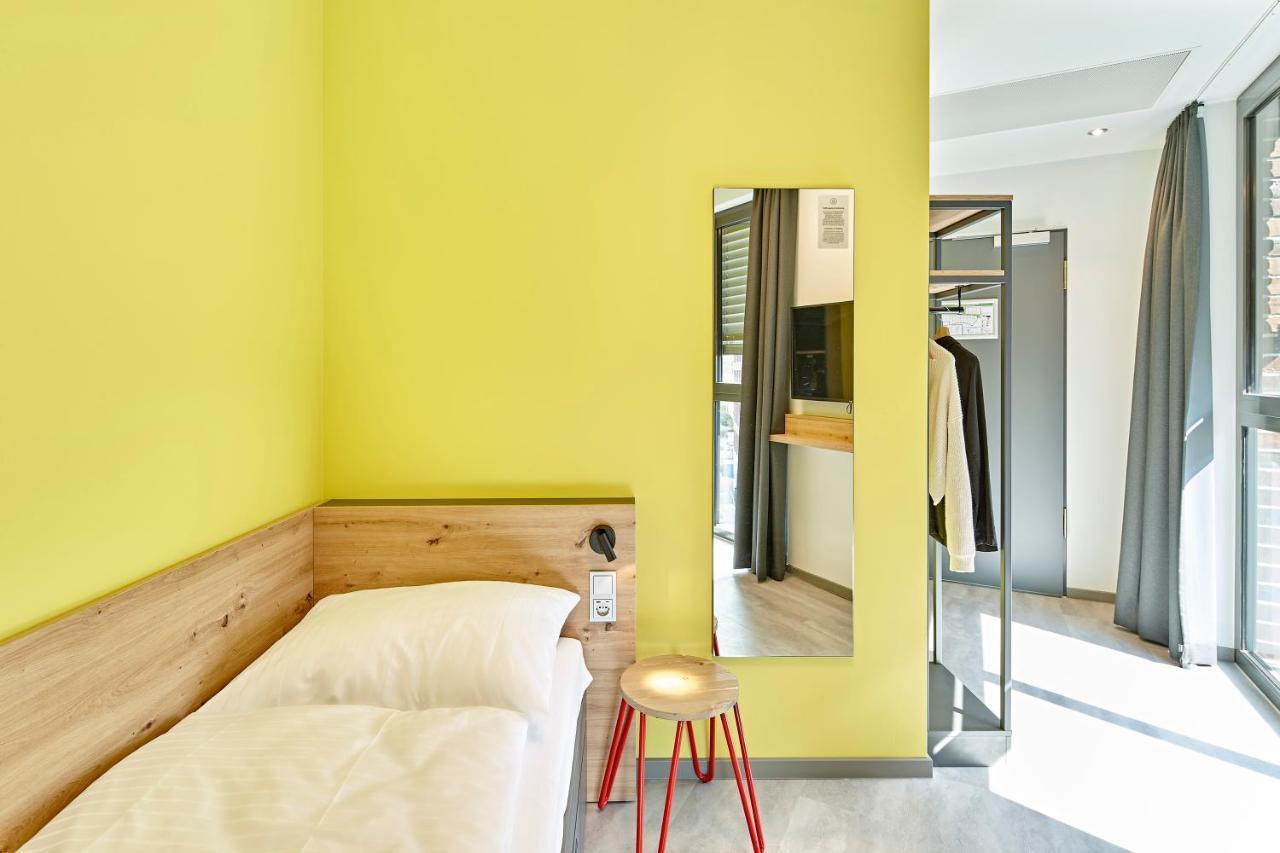 Meininger Hotel Koeln West Εξωτερικό φωτογραφία