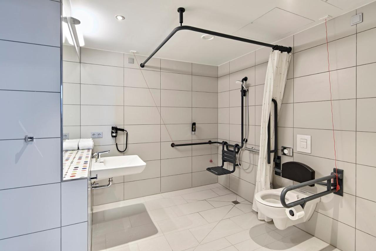 Meininger Hotel Koeln West Εξωτερικό φωτογραφία