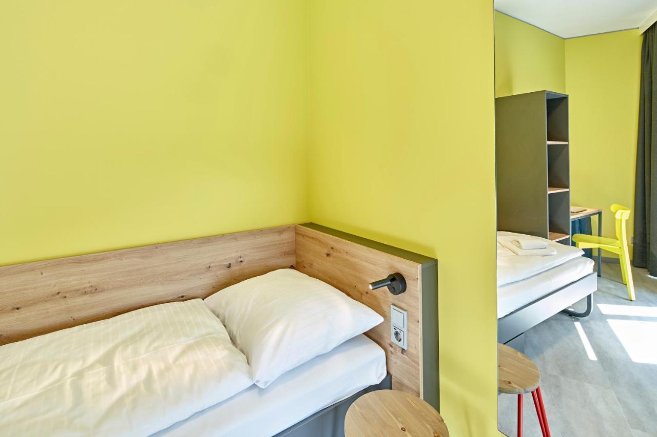 Meininger Hotel Koeln West Εξωτερικό φωτογραφία