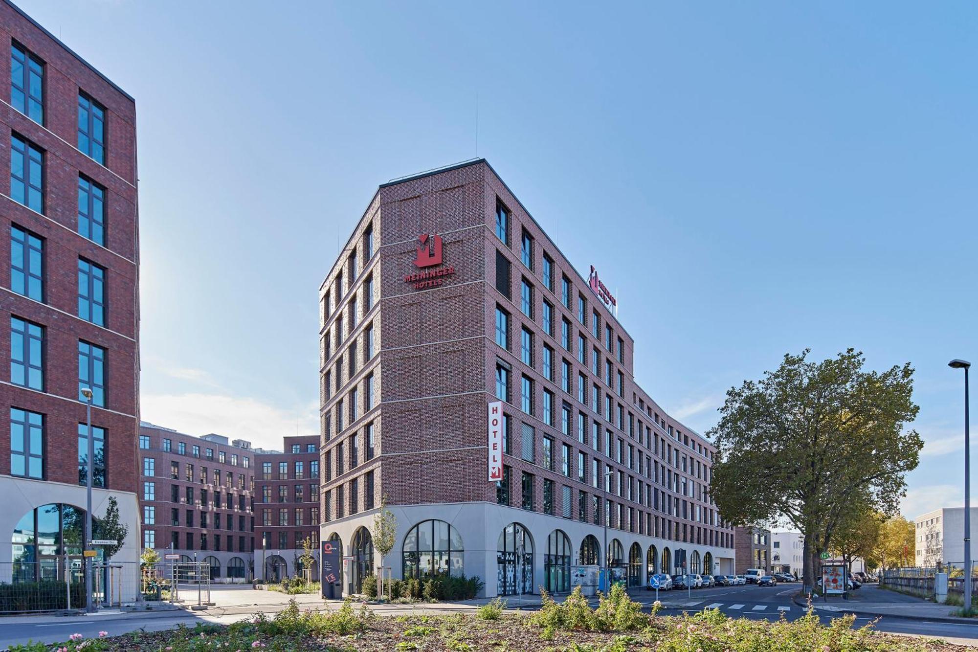 Meininger Hotel Koeln West Εξωτερικό φωτογραφία