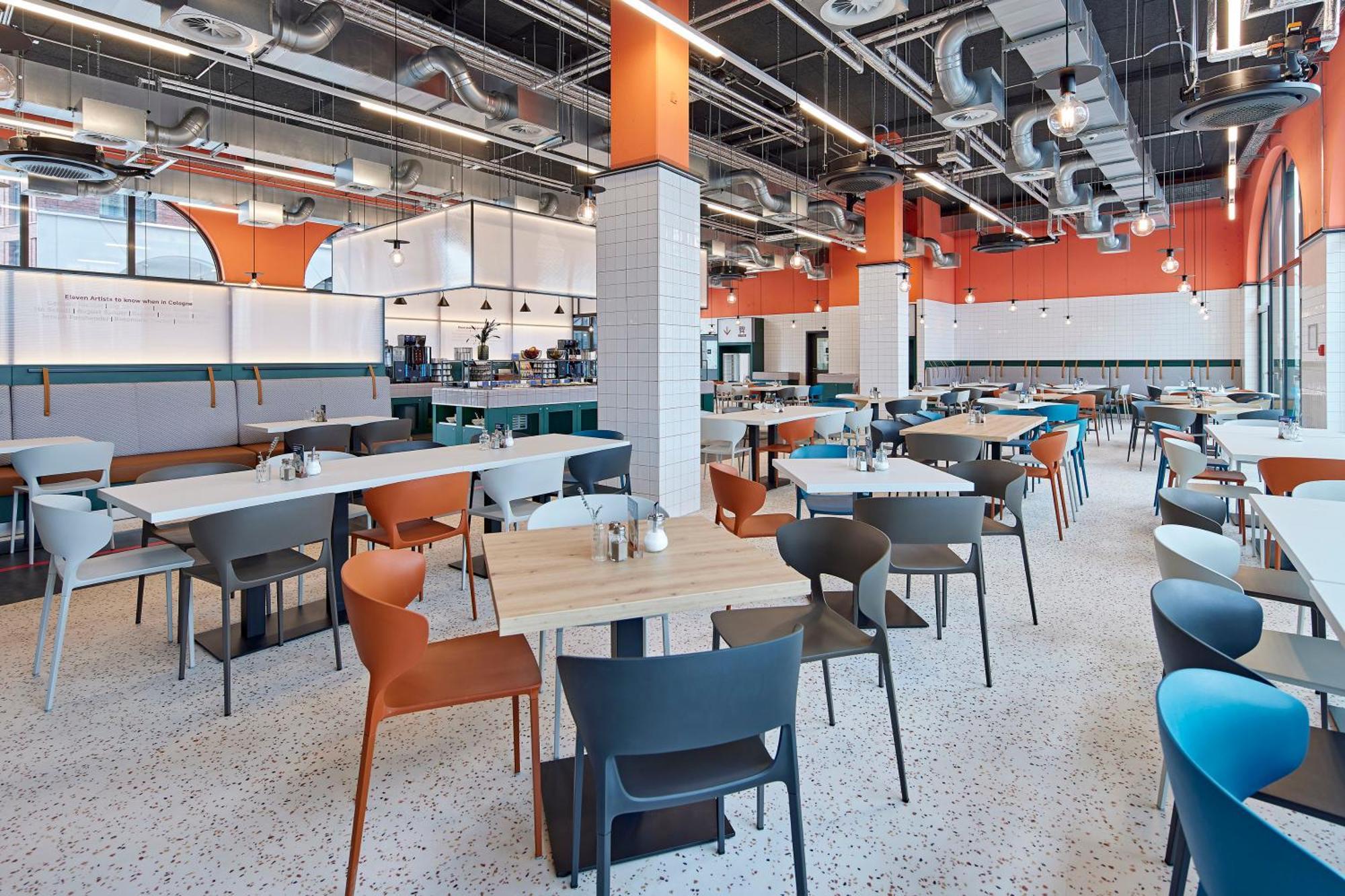 Meininger Hotel Koeln West Εξωτερικό φωτογραφία